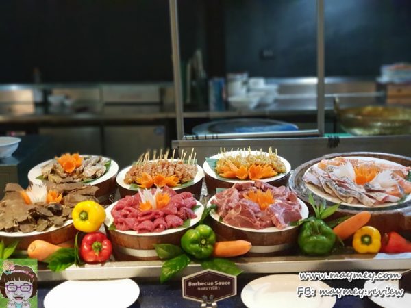 dinner-buffet-terrace72-Ramada